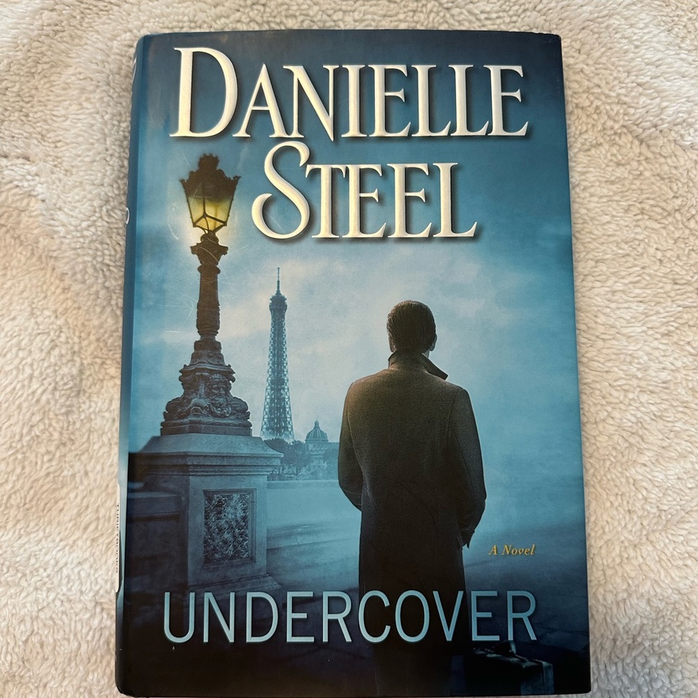 Danielle Steel “Undercover”